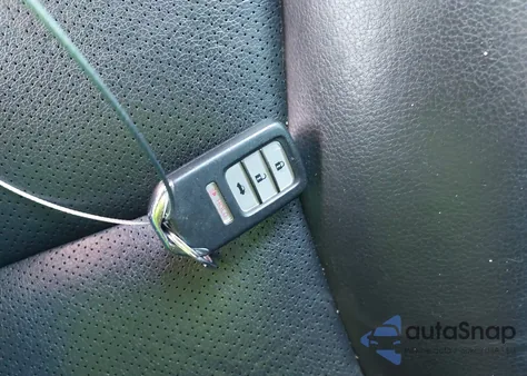 2015 Honda Accord Hybrid Exl z USA, uszkodzony, nr VIN 1HGCR6F50FA013702